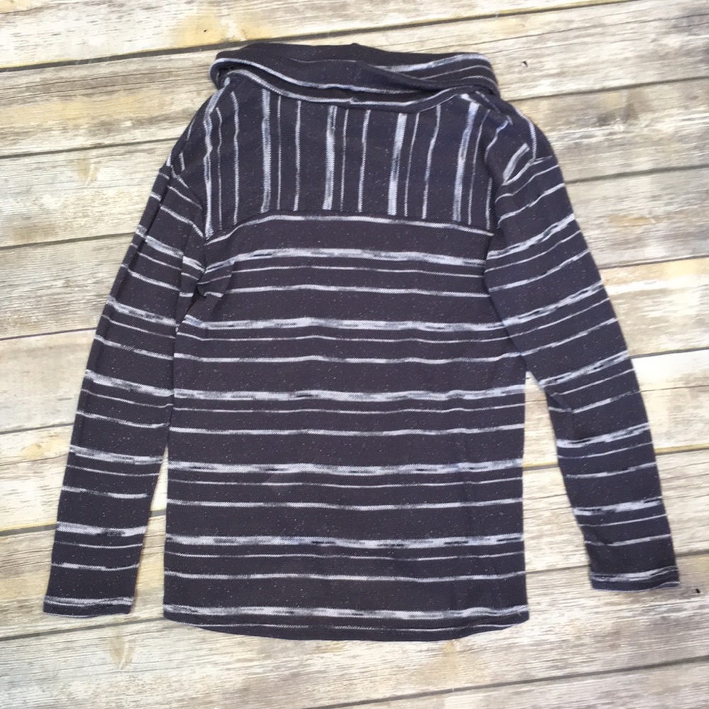 Apt 9 Top - Picture 4 of 4